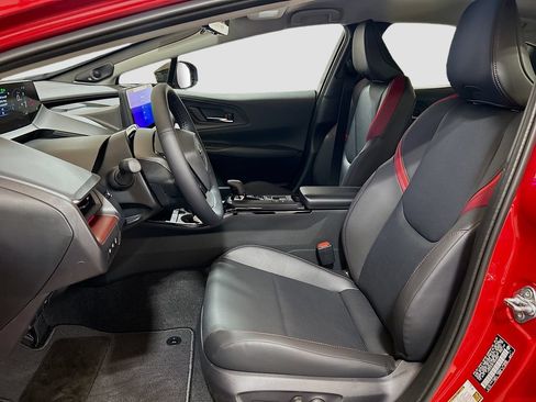 New 2026 Toyota Prius Plug-In Hybrid FWD image 18