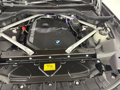 Used 2026 BMW X7 xDrive40i AWD/4WD image 47