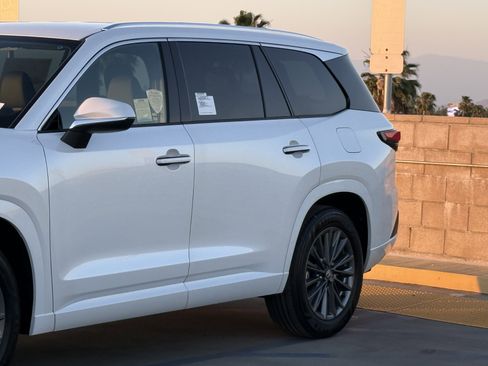 New 2026 Lexus TX 350 FWD image 8