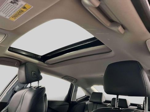 Used 2025 Acura TLX w/ Technology Package image 19