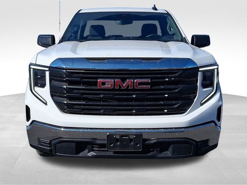Used 2024 GMC Sierra 1500 Pro w/ Convenience Package image 2
