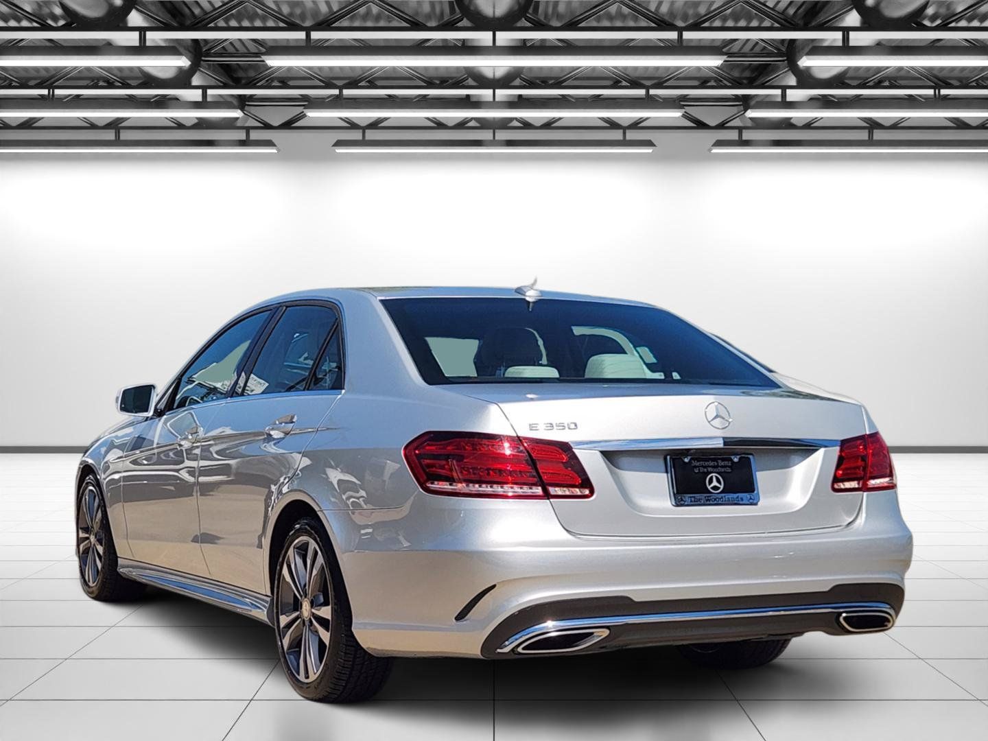 Used 2016 Mercedes-Benz E 350 Sedan image 7