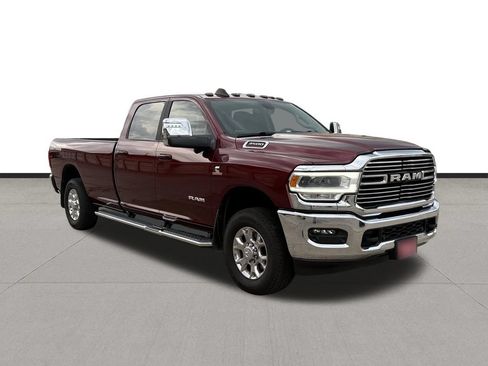 Used 2024 RAM 3500 Laramie AWD/4WD image 3