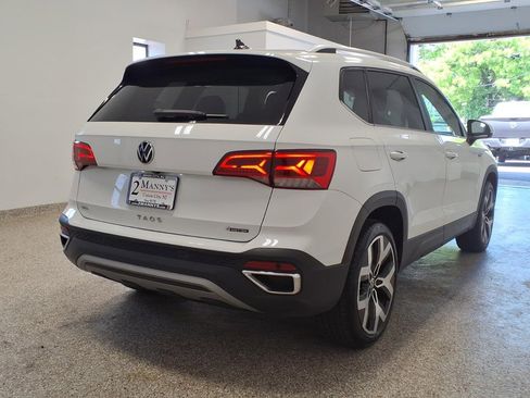 Used 2022 Volkswagen Taos SEL AWD/4WD image 4