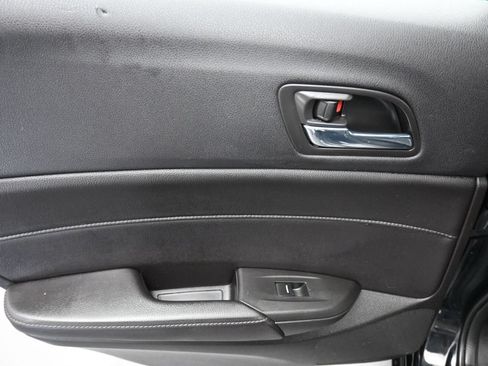 Used 2018 Acura ILX FWD image 31