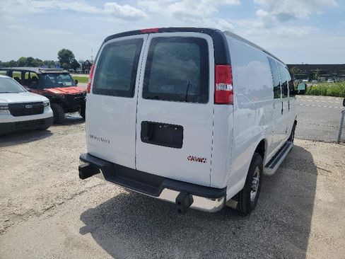 Used 2024 GMC Savana 2500 w/ Driver Convenience Package RWD image 6