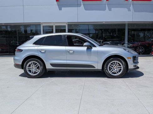 Certified 2019 Porsche Macan image 8