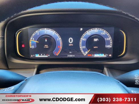 Used 2025 Jeep Wagoneer 4WD image 13