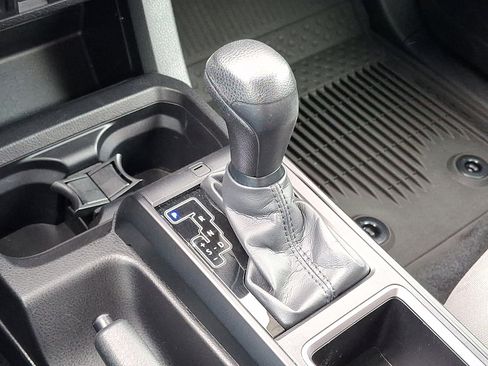 Certified 2023 Toyota Tacoma SR AWD/4WD image 15
