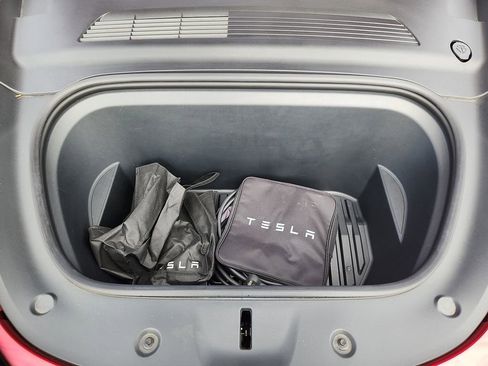 Used 2021 Tesla Model Y Long Range image 27