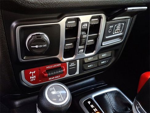 Used 2024 Jeep Gladiator Sport image 23