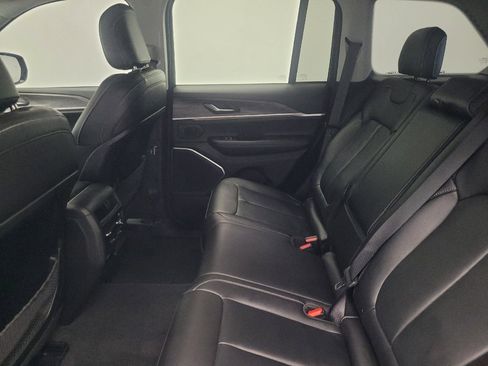 Used 2022 Jeep Grand Cherokee Limited 4xe image 18