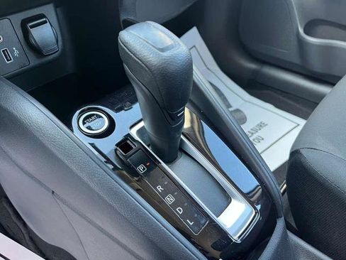 Used 2020 Nissan Versa S FWD image 21