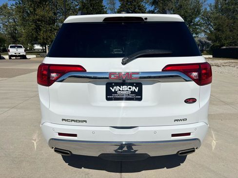 Used 2019 GMC Acadia Denali w/ Technology Package AWD/4WD image 8