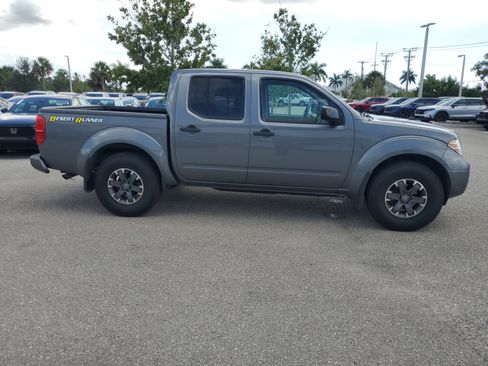 Used 2019 Nissan Frontier Desert Runner image 3