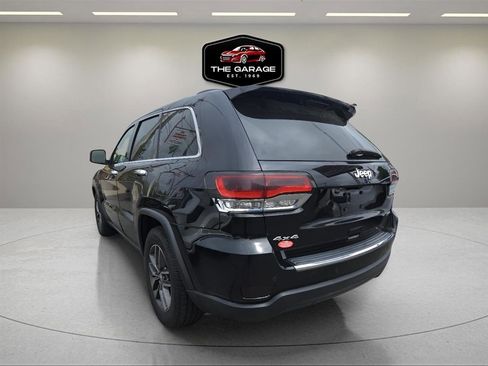 Used 2017 Jeep Grand Cherokee Limited AWD/4WD image 4