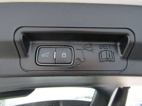 Used 2023 Ford Explorer XLT w/ Equipment Group 202A AWD/4WD image 26