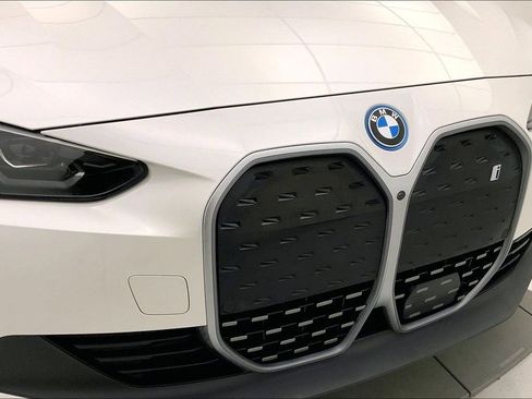 Certified 2023 BMW i4 eDrive35 RWD image 29