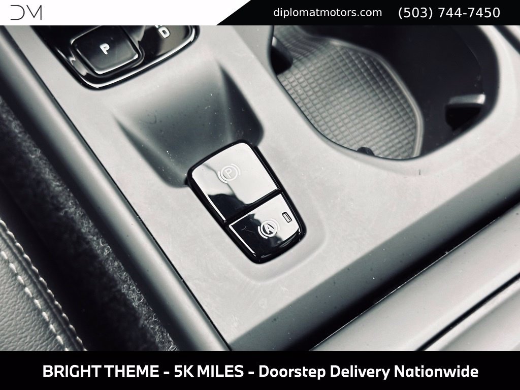 Used 2025 Volvo XC40 B5 Core w/ Protection Package Premier AWD/4WD image 39