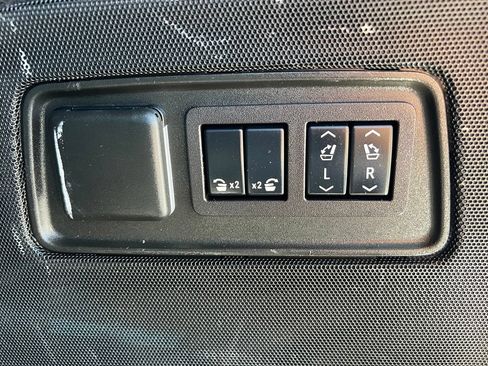 Used 2024 Cadillac Escalade ESV Sport w/ Touring Package AWD/4WD image 29