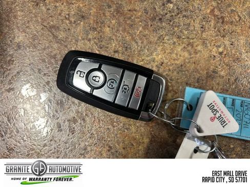 Used 2023 Ford Explorer XLT w/ Equipment Group 202A AWD/4WD image 29