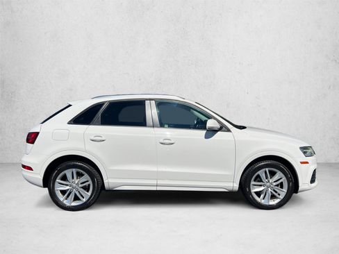 Used 2017 Audi Q3 2.0T Premium AWD/4WD image 4
