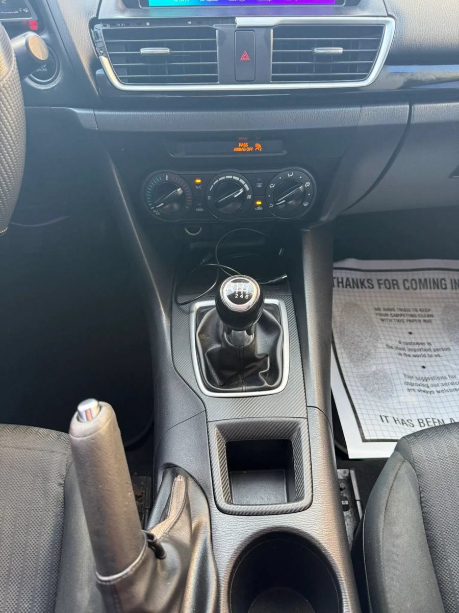 Used 2014 MAZDA MAZDA3 i SV FWD image 14