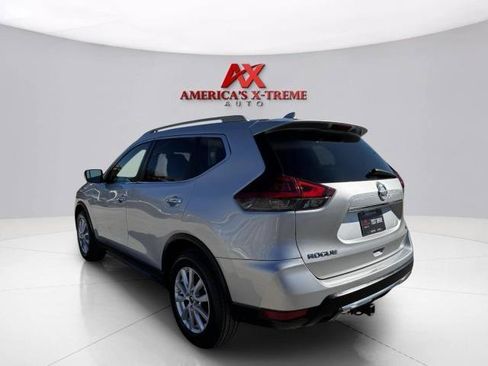 Used 2018 Nissan Rogue SV FWD image 4