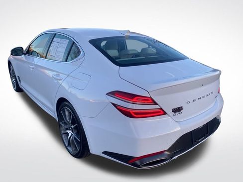 Used 2025 Genesis G70 2.5T image 5