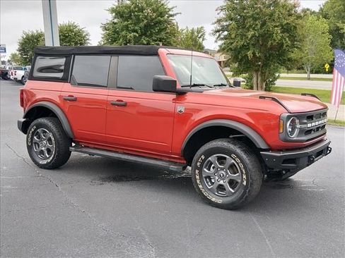 Used 2022 Ford Bronco Big Bend AWD/4WD image 2
