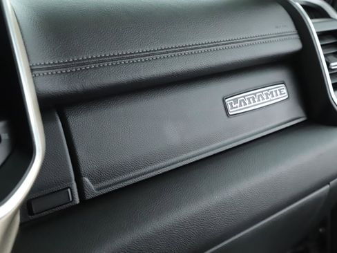 Used 2019 RAM 1500 Laramie image 16
