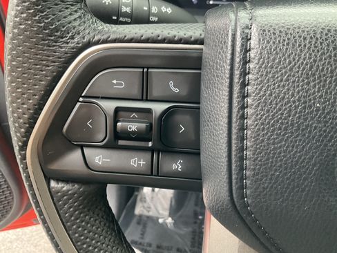 Used 2024 Toyota Tacoma TRD Off-Road AWD/4WD image 32