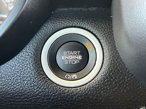 Used 2019 RAM 1500 Big Horn RWD image 23