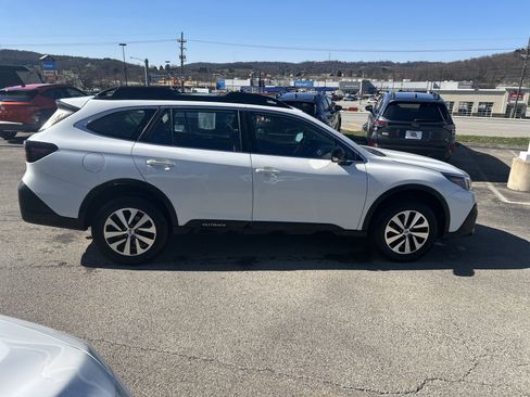 Used 2021 Subaru Outback 2.5i AWD/4WD image 5