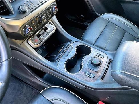 Used 2023 GMC Acadia Denali w/ Black Diamond Edition AWD/4WD image 15