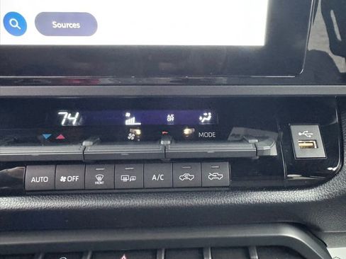 Used 2025 Toyota Tundra SR w/ SR Tow Package image 28