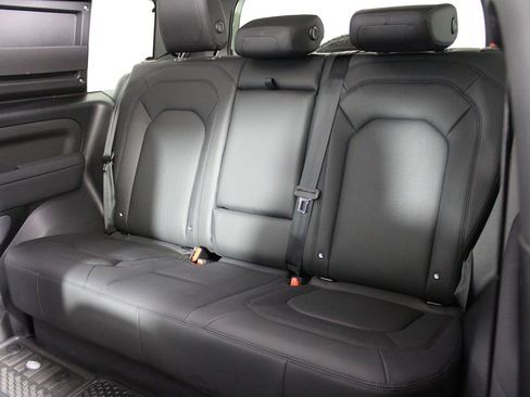 Used 2023 Land Rover Defender 110 75th Limited Edition image 37