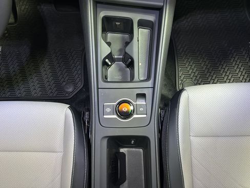 New 2026 Volkswagen Tiguan SE AWD/4WD image 32