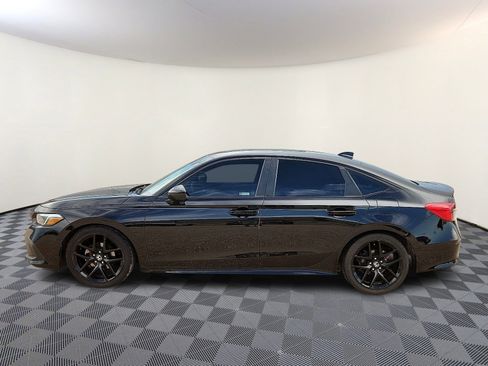 Used 2022 Honda Civic Sport image 2