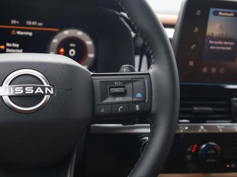 New 2026 Nissan Pathfinder Platinum image 9