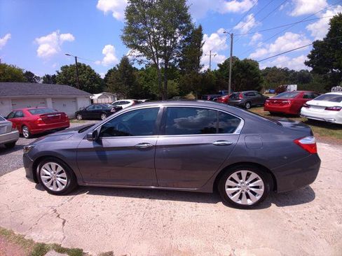 Used 2014 Honda Accord EX image 3