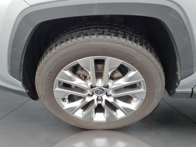 Certified 2020 Toyota RAV4 XLE Premium FWD image 27