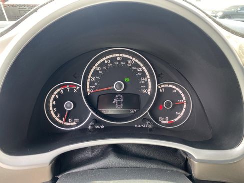 Used 2013 Volkswagen Beetle 2.5 FWD image 33