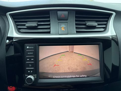 Used 2019 Nissan Sentra SR FWD image 27