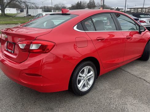 Used 2016 Chevrolet Cruze LT image 8