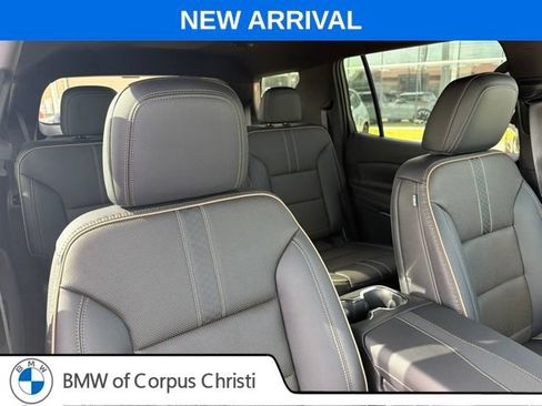 Used 2026 Chevrolet Traverse High Country FWD image 24