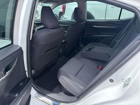 Used 2026 Toyota Camry LE w/ Convenience Package FWD image 10