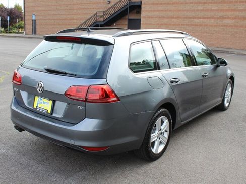 Used 2015 Volkswagen Golf TDI S FWD image 4