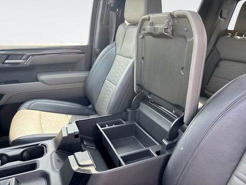 Used 2023 Chevrolet Silverado 1500 ZR2 w/ Technology Package AWD/4WD image 21