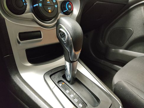 Used 2018 Ford Fiesta SE FWD image 26